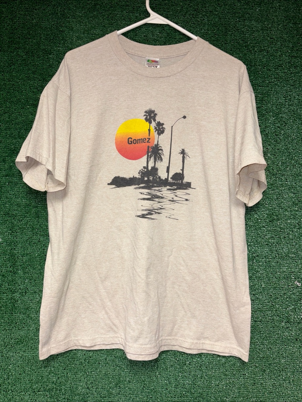 vintage Y2K GOMEZ Tour 2004 Shirt XL Fruit of tge loom tag.
